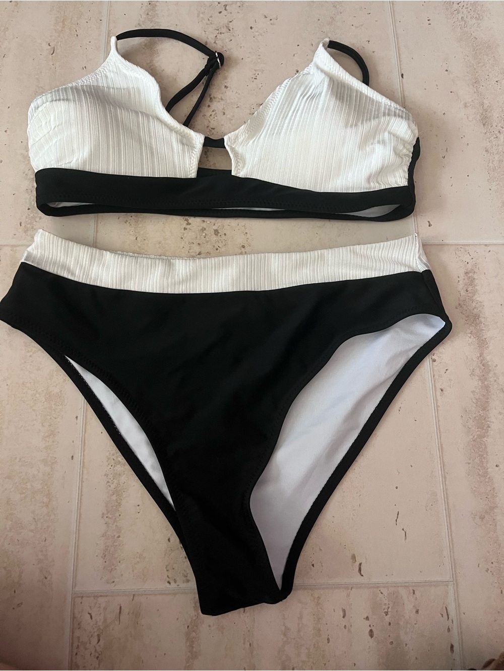 Cupshe lot of 2 bikini bathing suit Sets Women’s Medium NEW